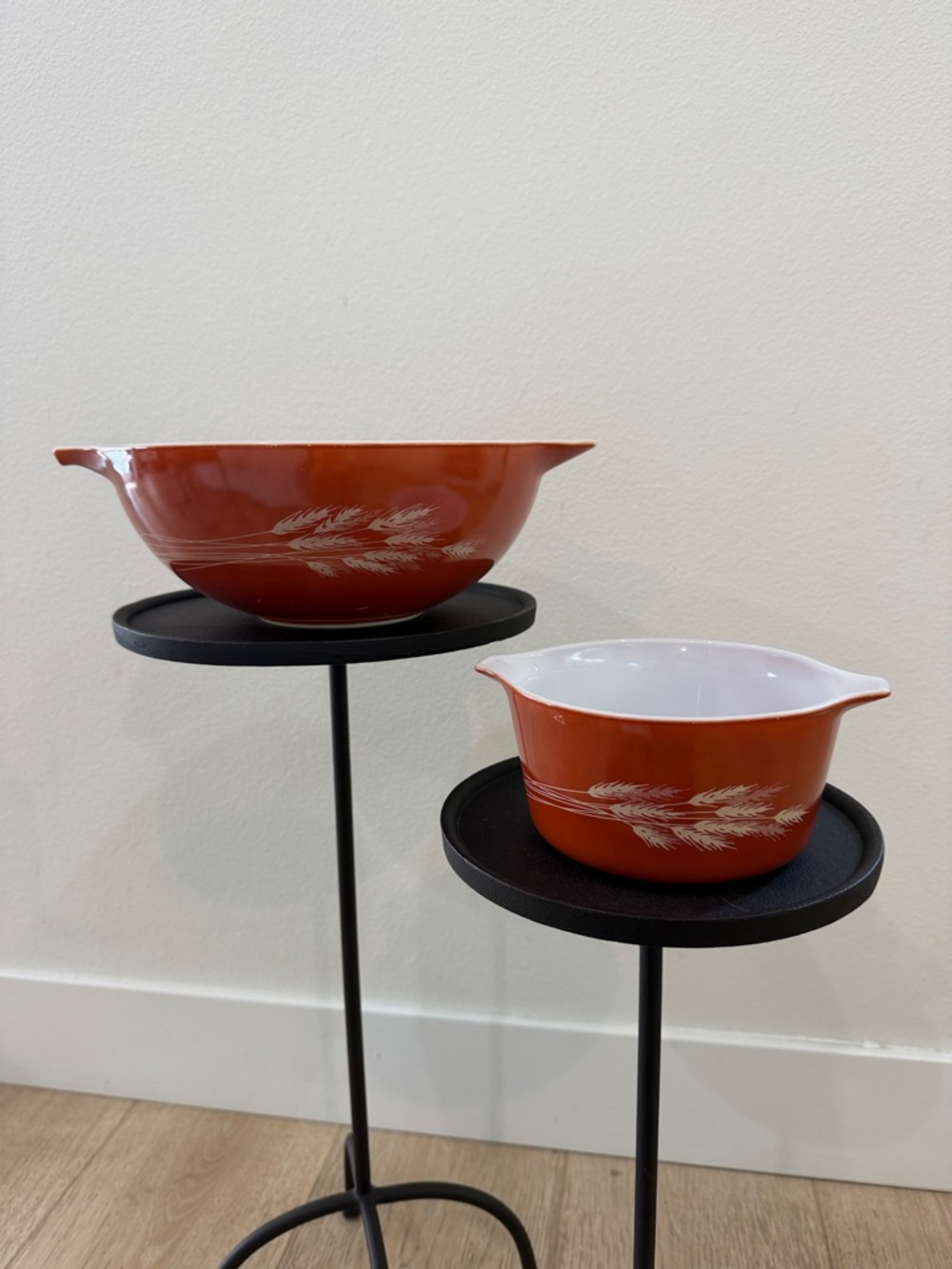 Pyrex Orange Wheat Vintage Mixing Bowls Set (2 pieces)